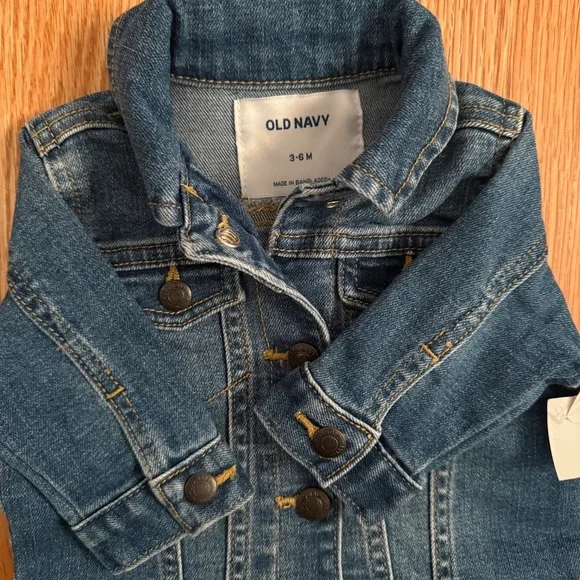 Old Navy Baby Girl Denim Jacket - Picture 4 of 8